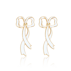 Bow stud earrings: a symbol of elegance and romance