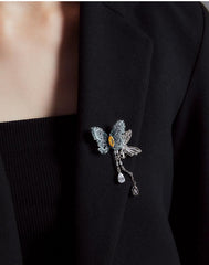 Morning Dew Brooch: Exquisite embellishment to capture the beauty of the morning glow