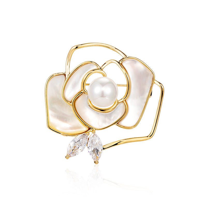 Elegant Camellia brooch: A tribute to classic beauty