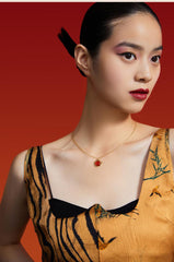 Agate small Golden Dragon necklace: The perfect fusion of heritage and fashion