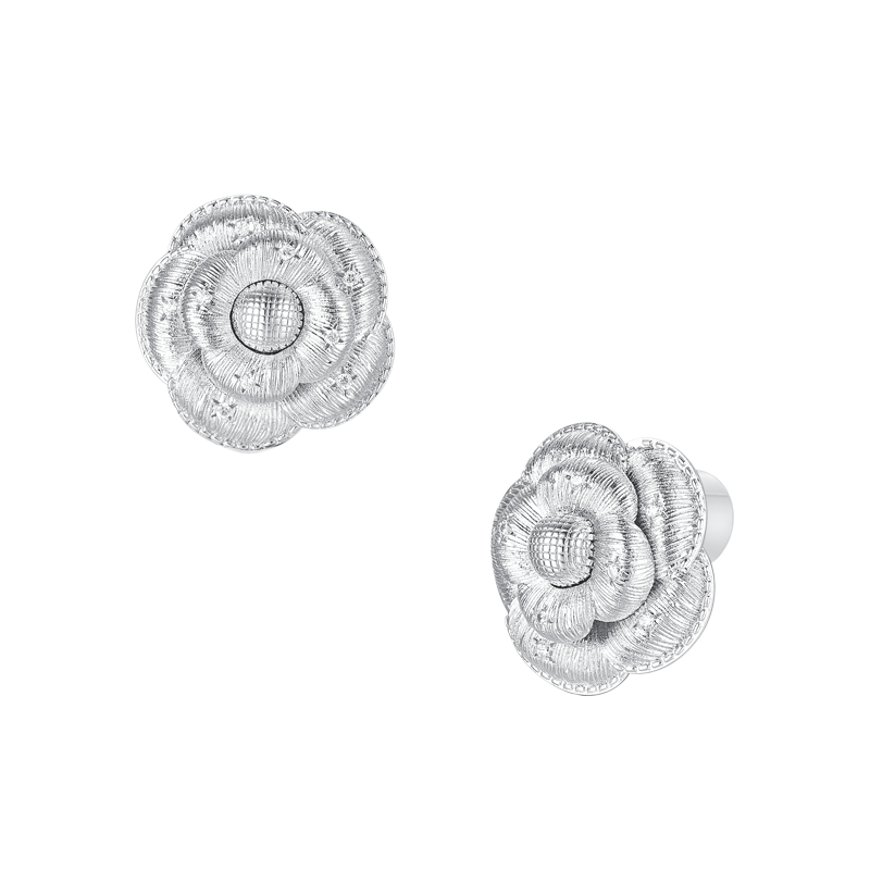 Elegantly blooming, brushed camellia stud earrings